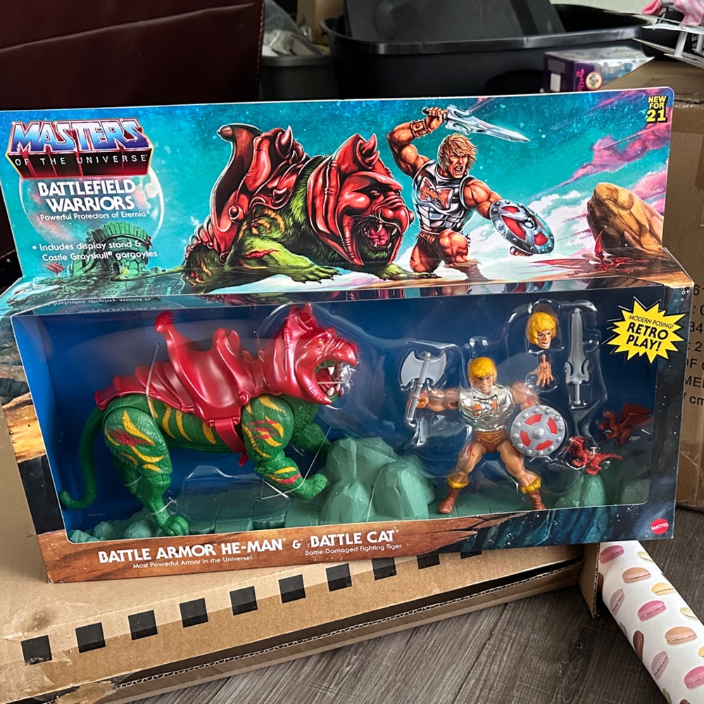 Mattel Masters of the Universe Battle Armor He-Man & Battle Cat Set